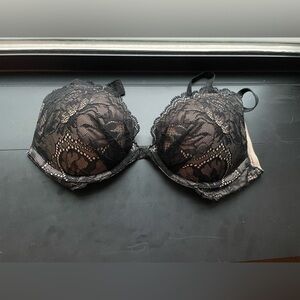 Victorias Secret Elegant Black Lace Bra